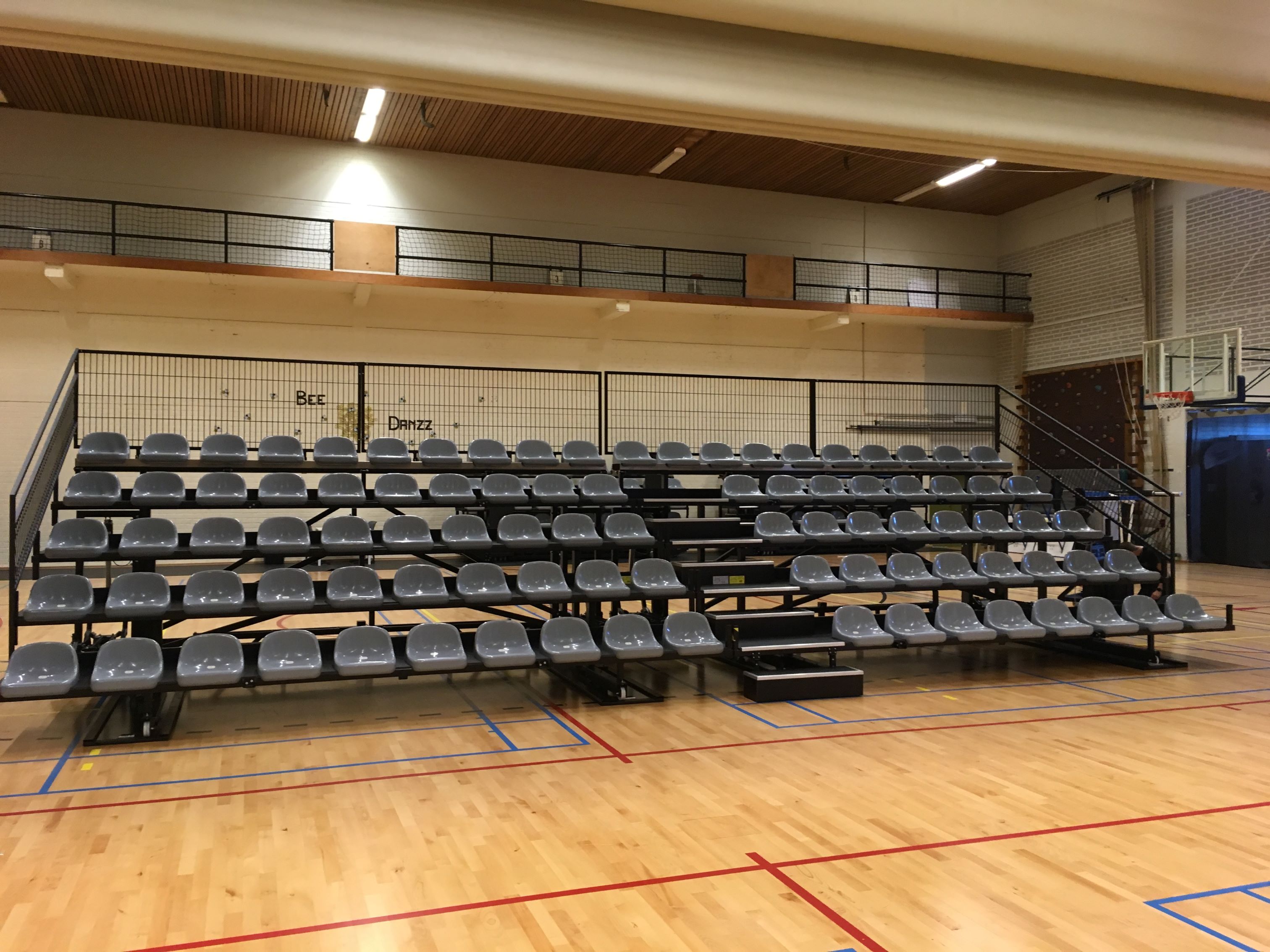 Mobiele telescopische tribune | TI42//50 Lange Munte Kortrijk | COS Tribune