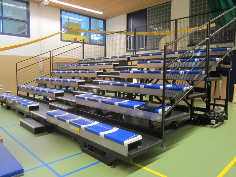 Mobiele telescopische tribune | Dalton Horizon Amsterdam | COS Tribune