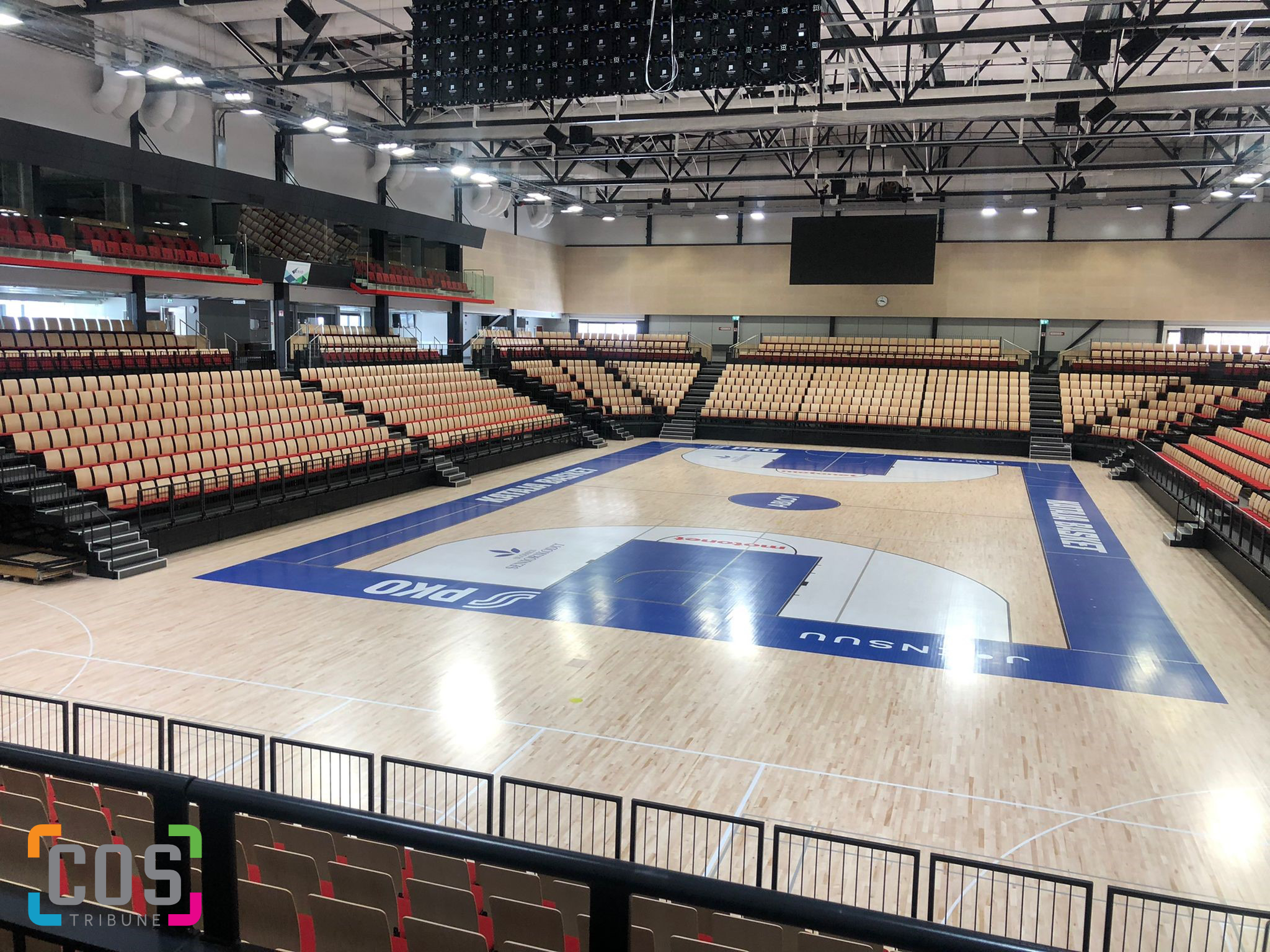 Telescopische tribune | Motonet Arena Jounsuu | COS Tribune + Piiroinen