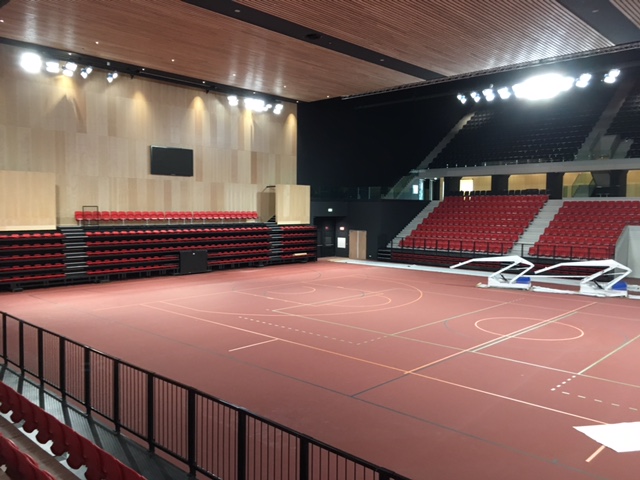 Telescopische tribune | Sportcampus Zuiderpark Den Haag | COS Tribune